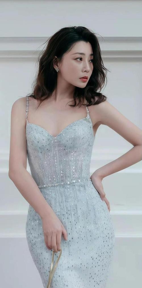 丰满女星_中国明星女明星_身材与气质